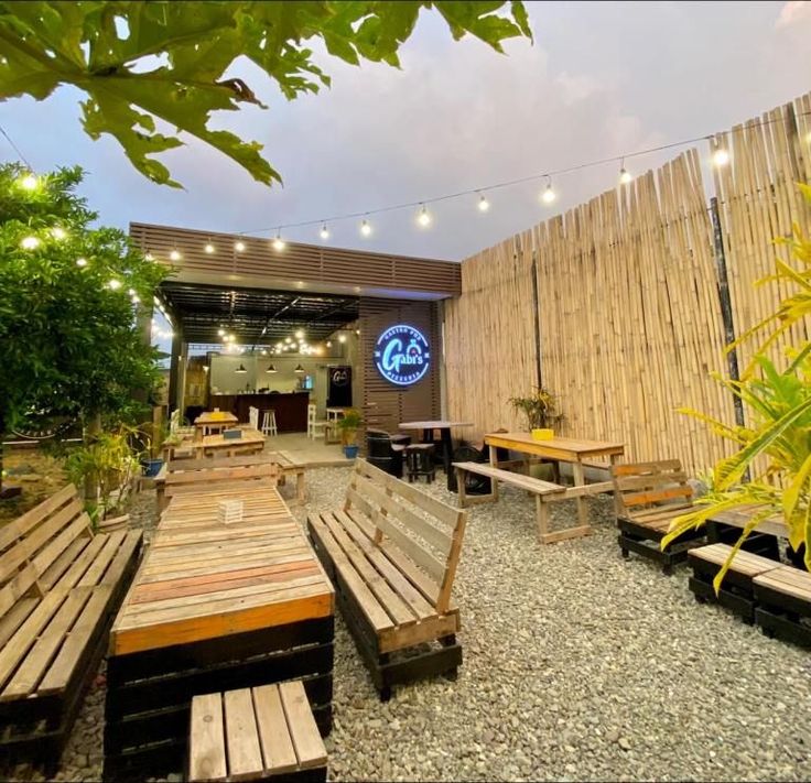 pub 